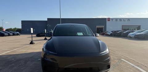 Tesla Model Y 2026