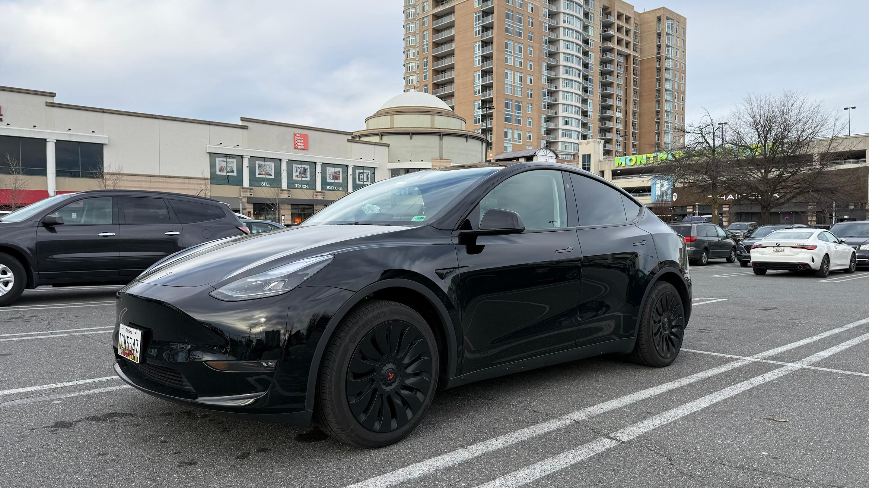 Tesla Model Y 2024 in Rockville, MD