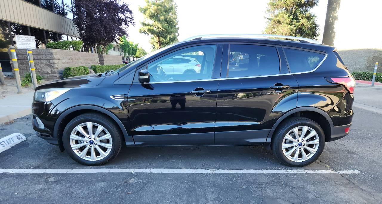 Ford Escape 2017 in Bakersfield, CA