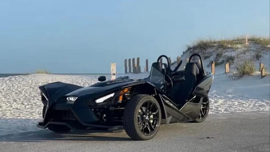 Polaris Slingshot 2023 in 