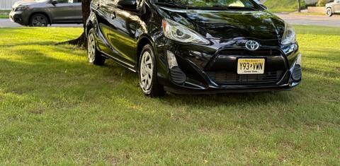 Toyota Prius c 2016