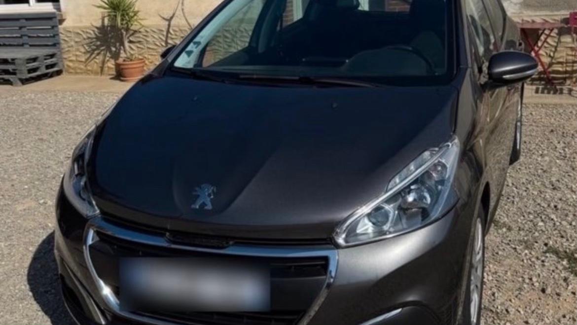 Peugeot 208 2019 in Tarbes