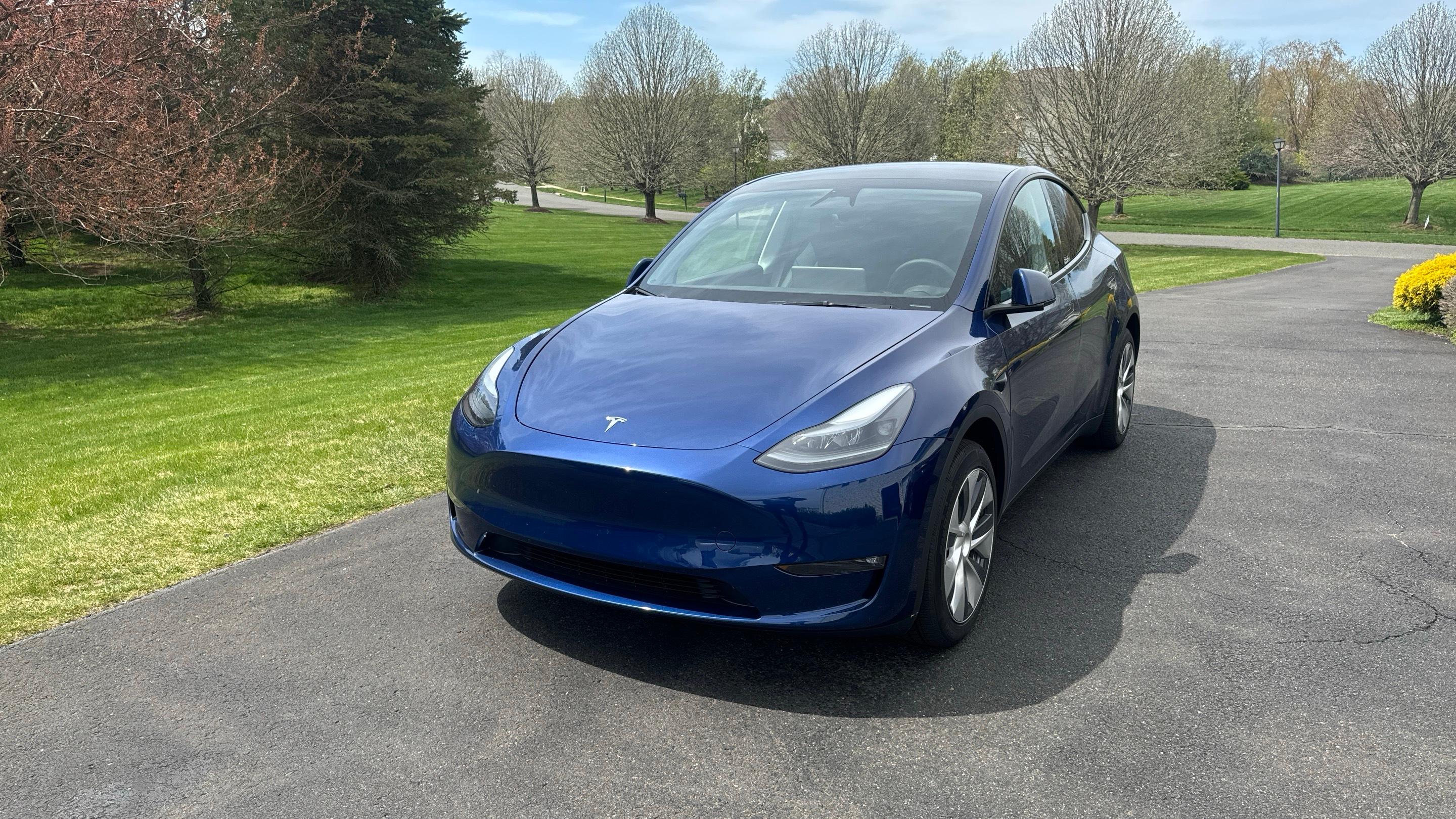 Tesla Model Y 2024 in Manalapan Township, NJ
