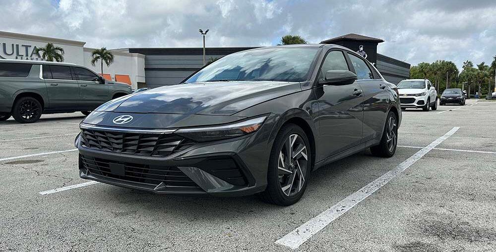 Hyundai Elantra 2024 in 