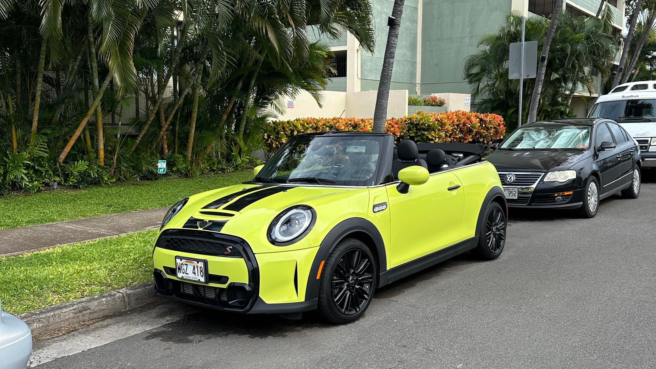 MINI Convertible 2023 in 