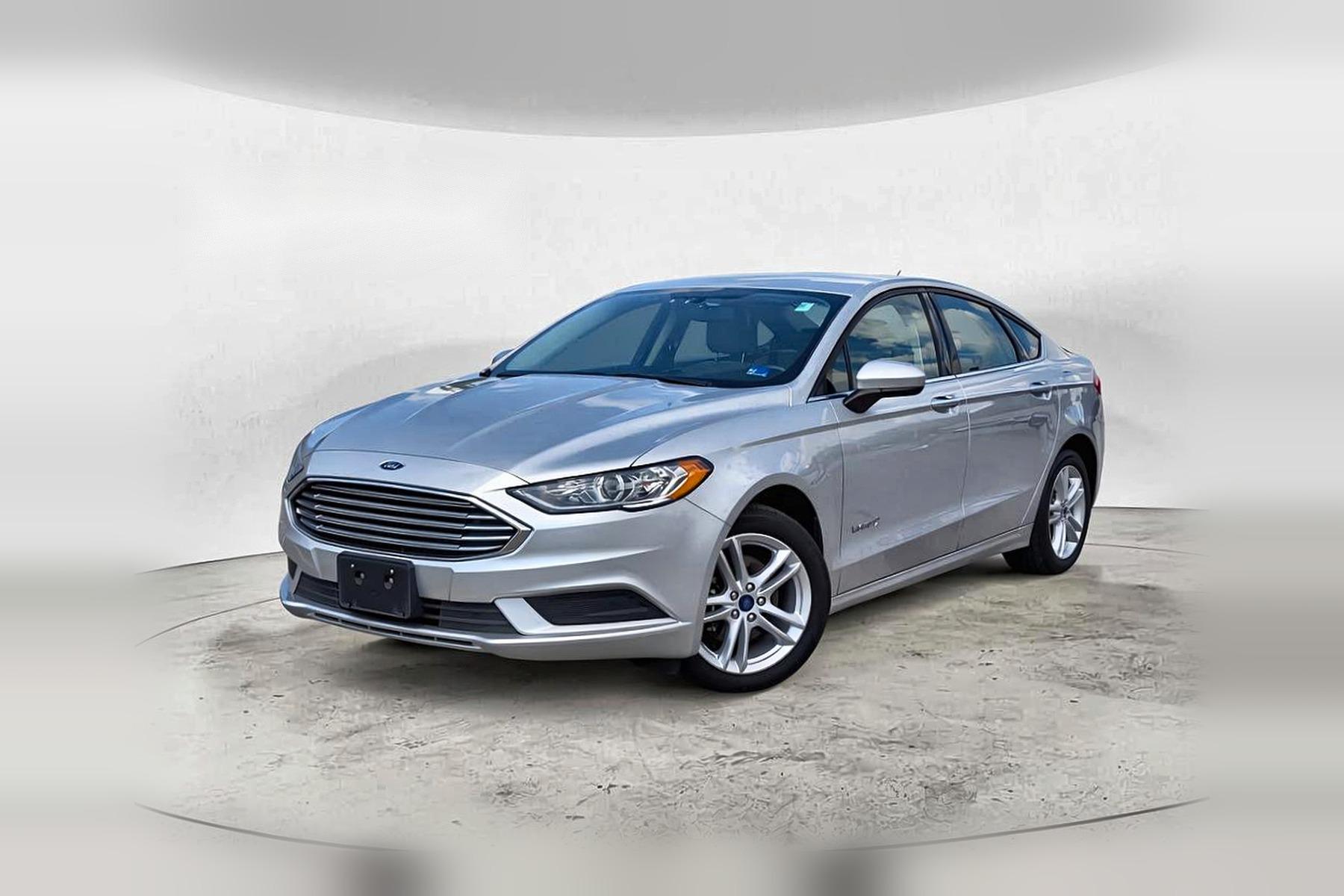Ford Fusion Hybrid 2018 in Pearland, TX