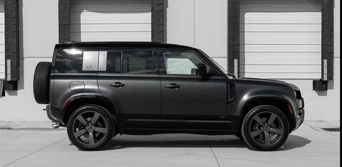 Land Rover Defender 2023