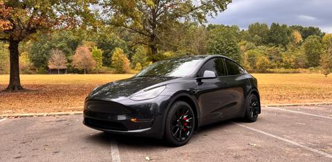 Tesla Model Y 2024