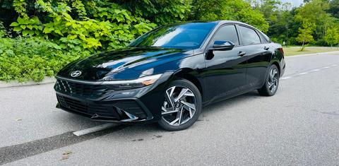 Hyundai Elantra 2025
