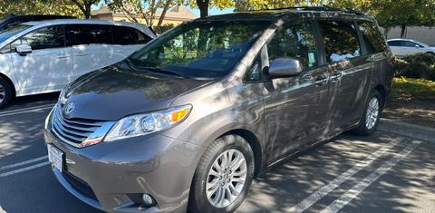 Toyota Sienna 2015