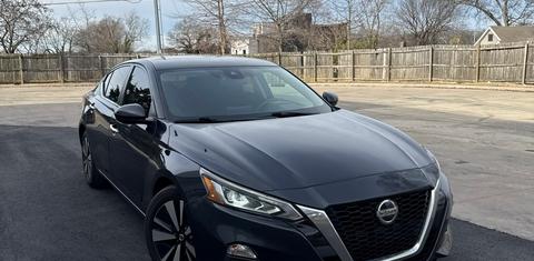 Nissan Altima 2021
