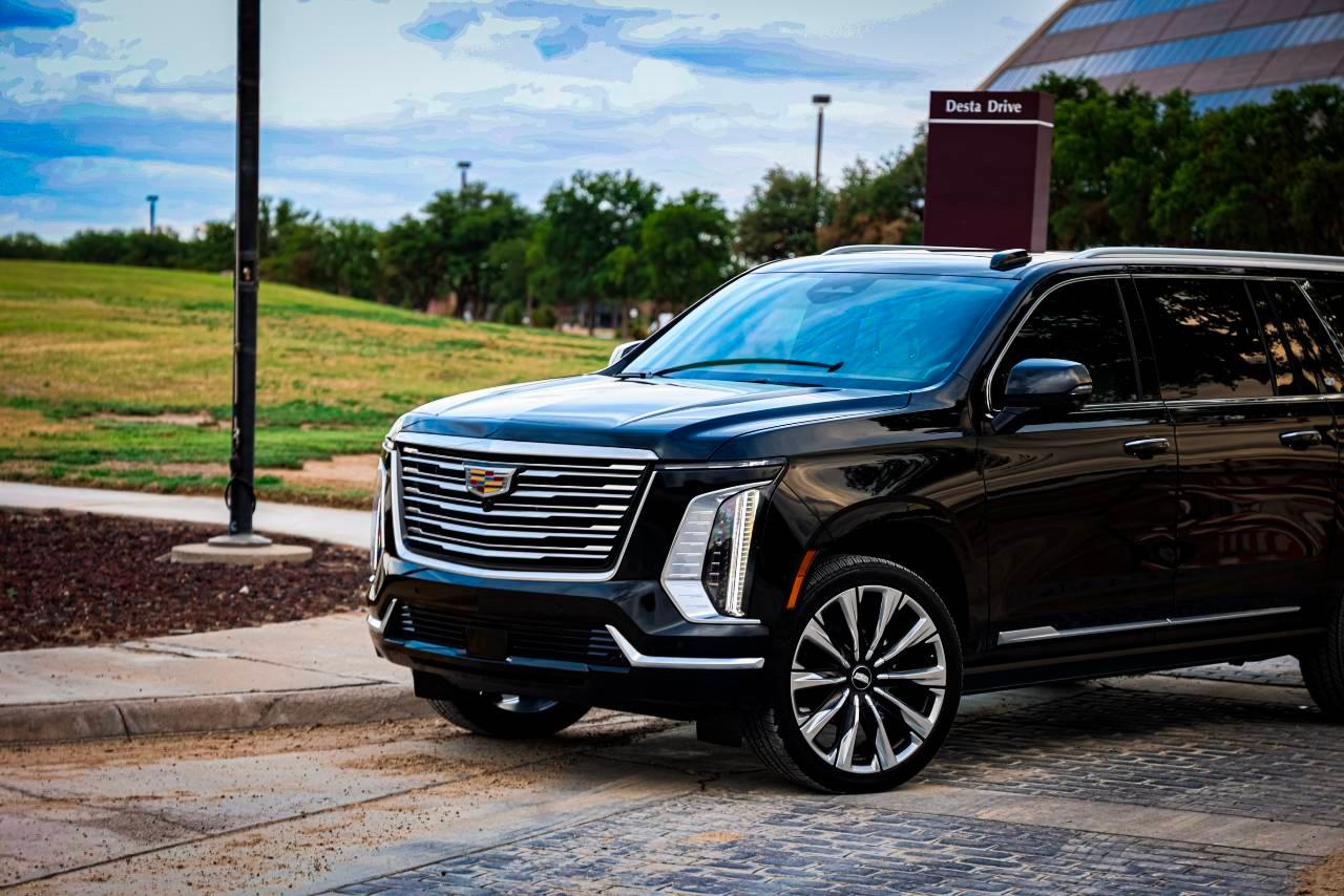 Cadillac Escalade ESV 2025 in Odessa, TX