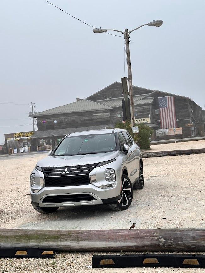 Mitsubishi Outlander 2023 in 