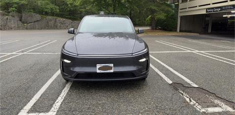 Tesla Model Y 2026