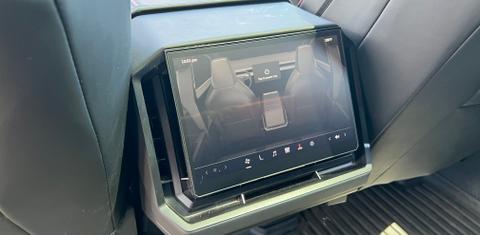 Tesla Cybertruck 2025