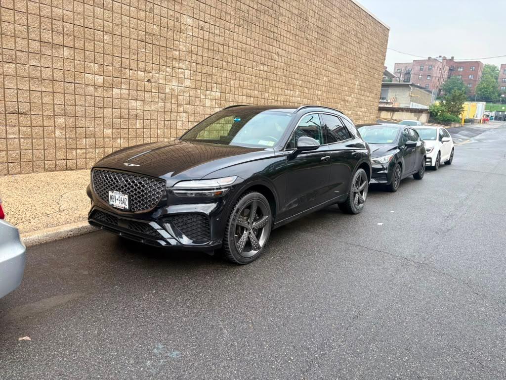 Genesis GV70 2024 in Kearny, NJ