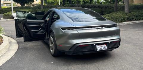 Porsche Taycan 2021