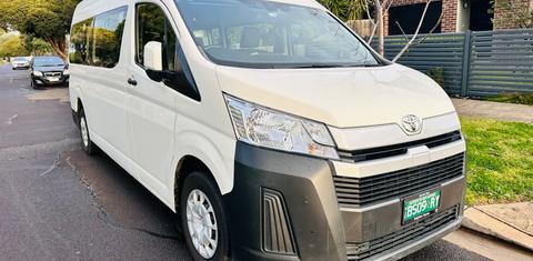 Toyota HIACE 2021