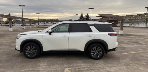 Nissan Pathfinder 2024