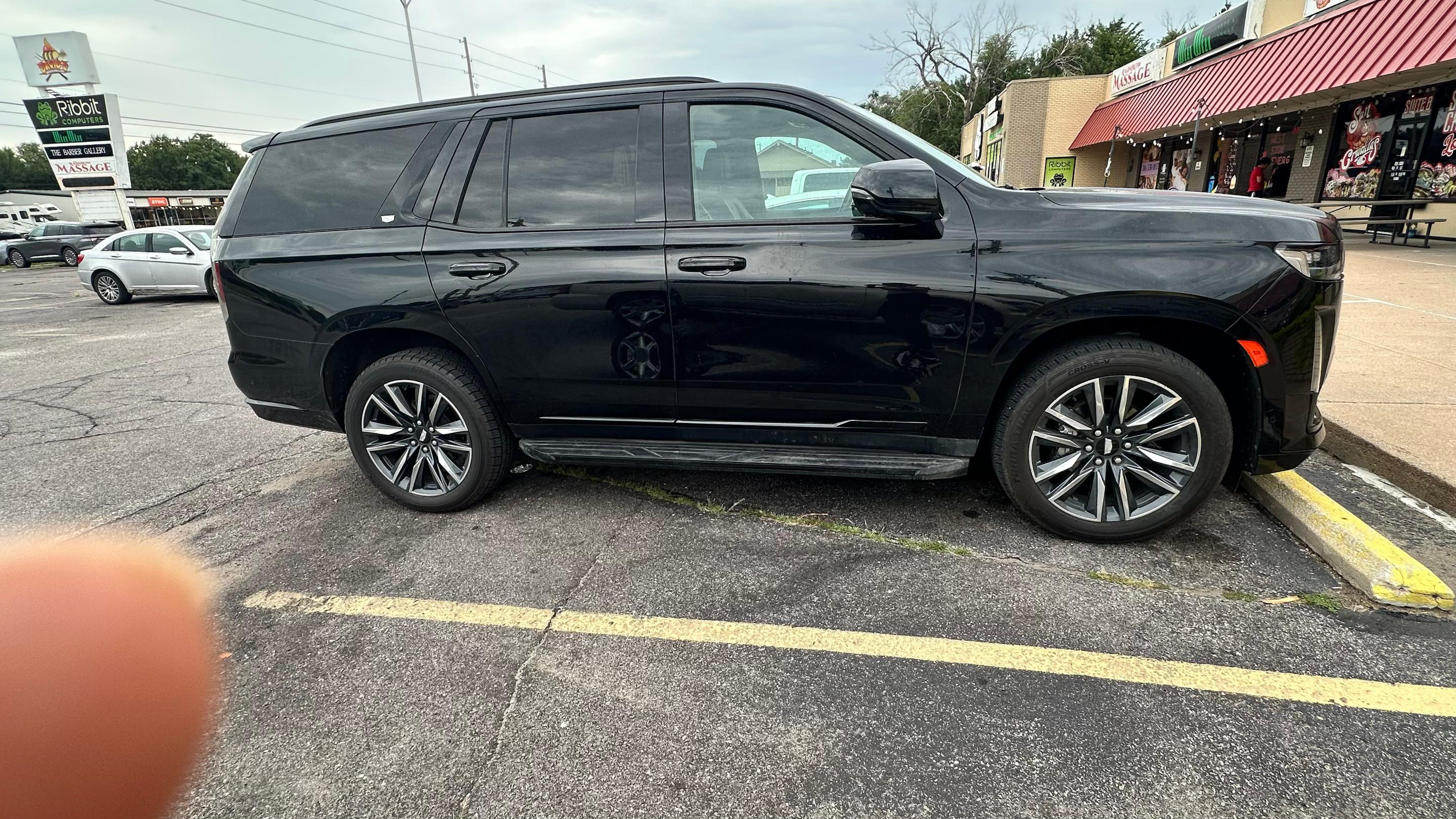 Cadillac Escalade 2023 in Wichita, KS