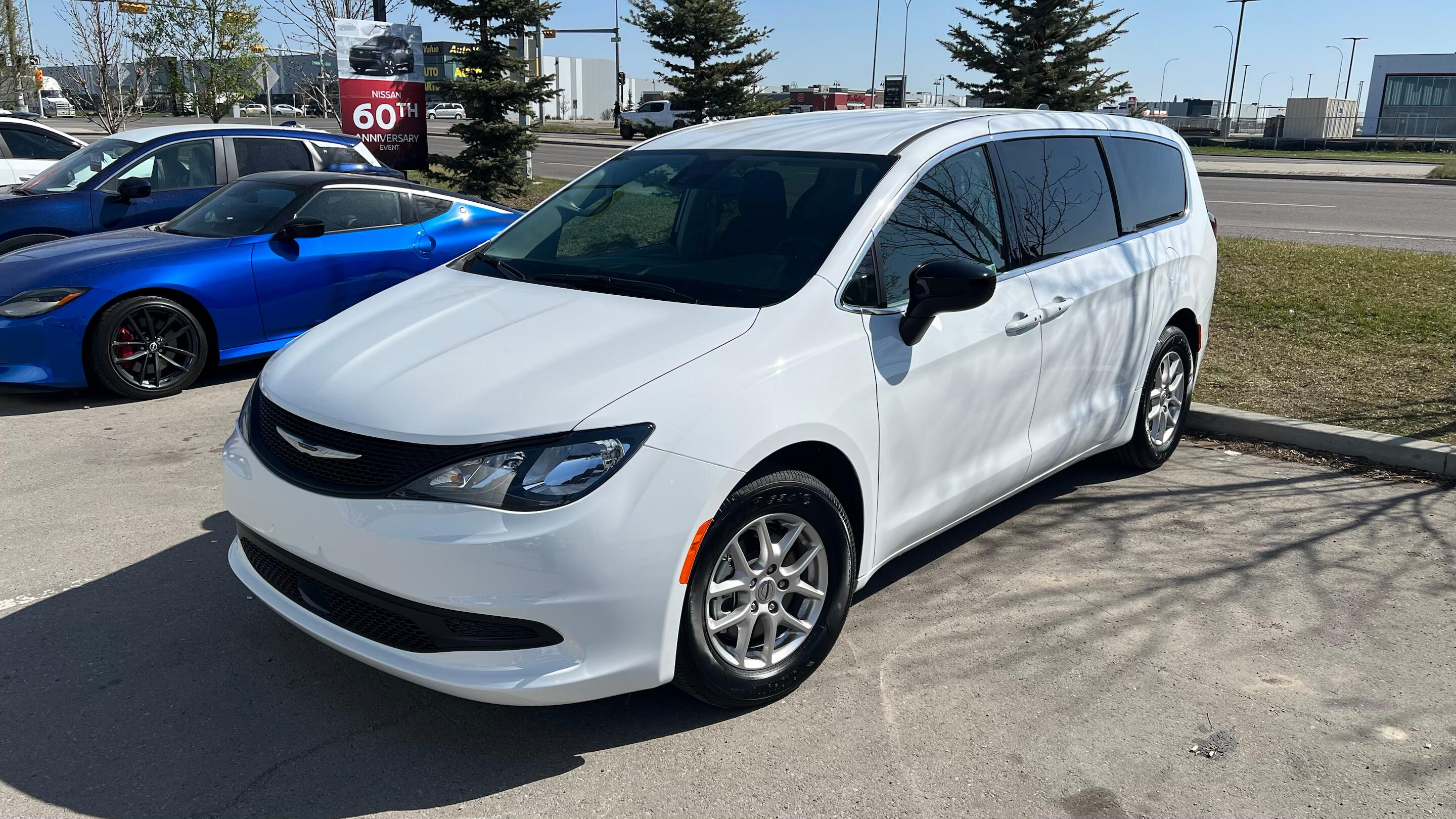 Chrysler Grand Caravan 2024 à Calgary, AB