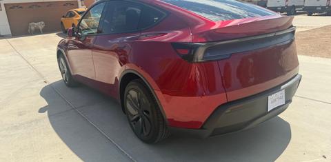 Tesla Model Y 2026
