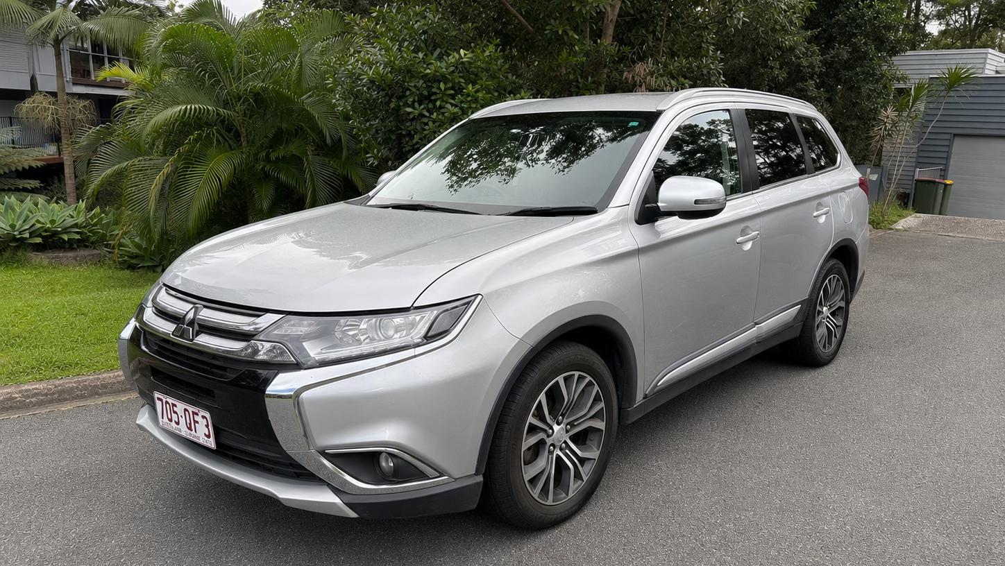 Mitsubishi OUTLANDER 2017 in Buderim