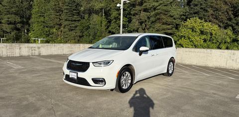 Chrysler Pacifica 2023