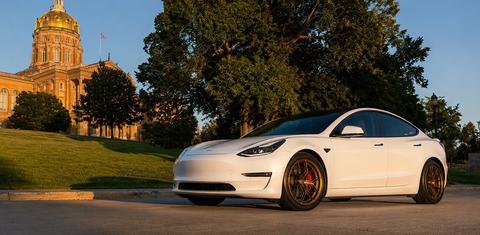 Tesla Model 3 2022