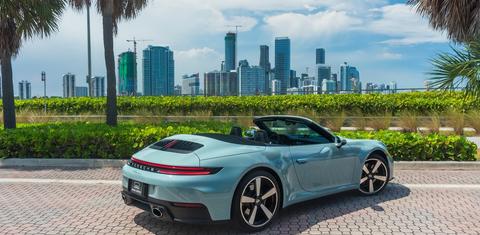 Porsche 911 2025