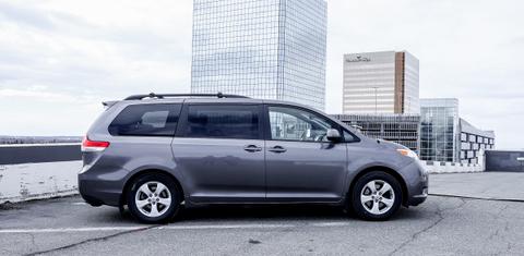 Toyota Sienna 2011