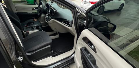Chrysler Pacifica 2017
