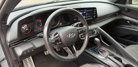 Hyundai Elantra 2022