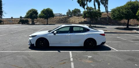 Toyota Camry Hybrid 2025