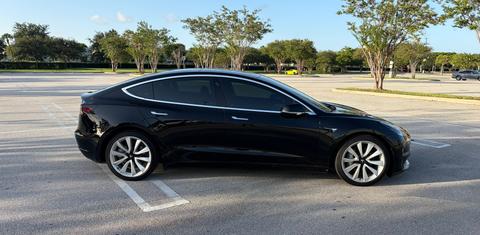 Tesla Model 3 2020