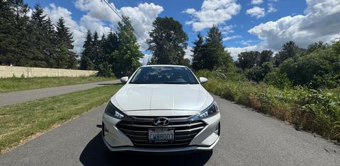 Hyundai Elantra 2020