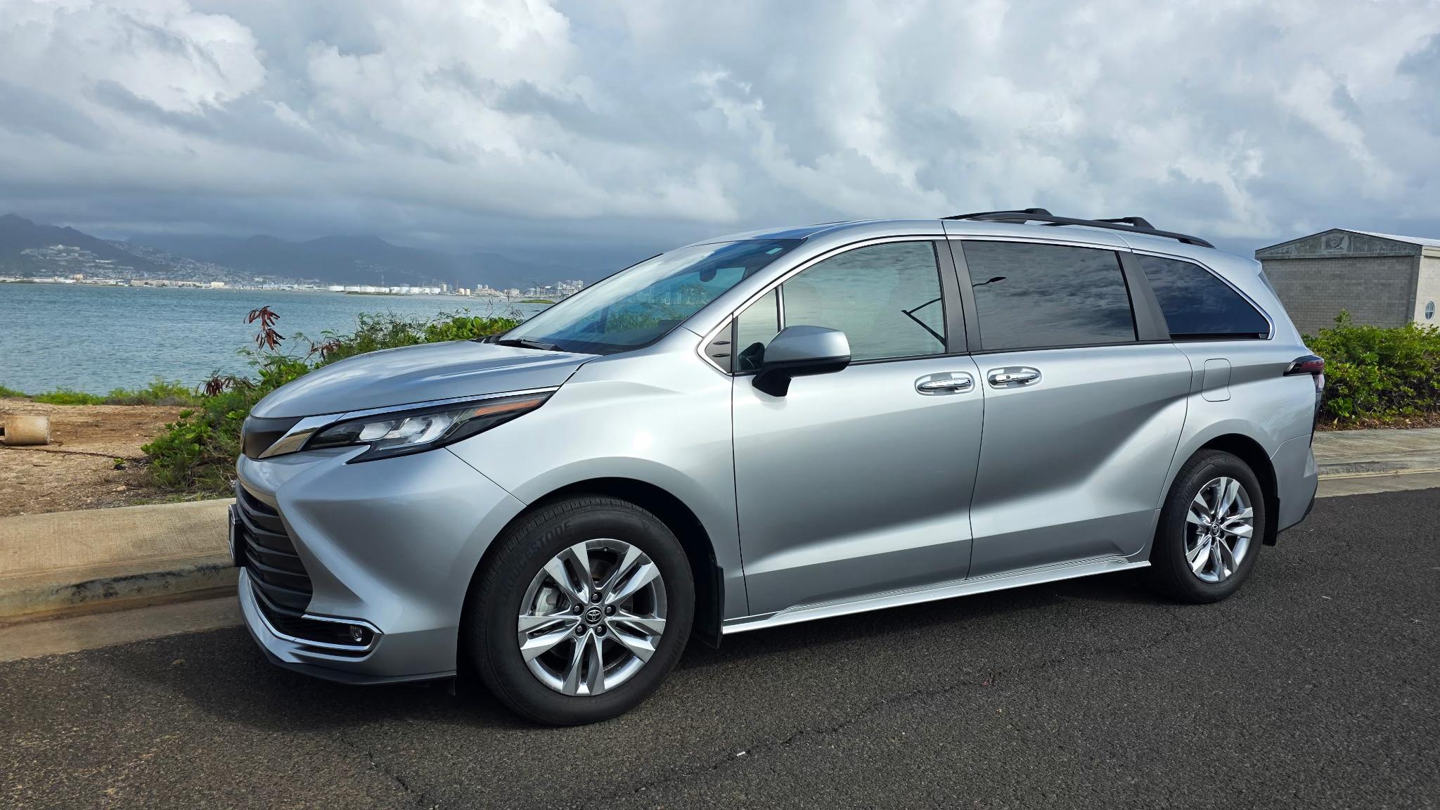 Toyota Sienna 2023 in Honolulu, HI