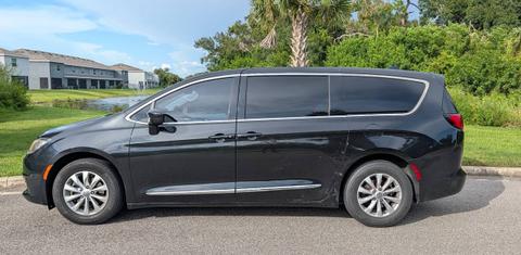 Chrysler Pacifica 2017