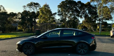 Tesla MODEL 3 2024