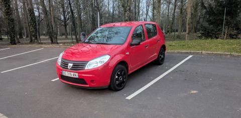 Dacia SANDERO 2011