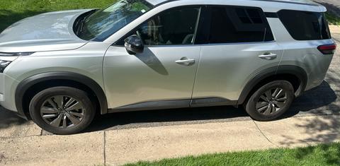 Nissan Pathfinder 2024