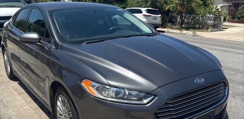 Ford Fusion Hybrid 2015