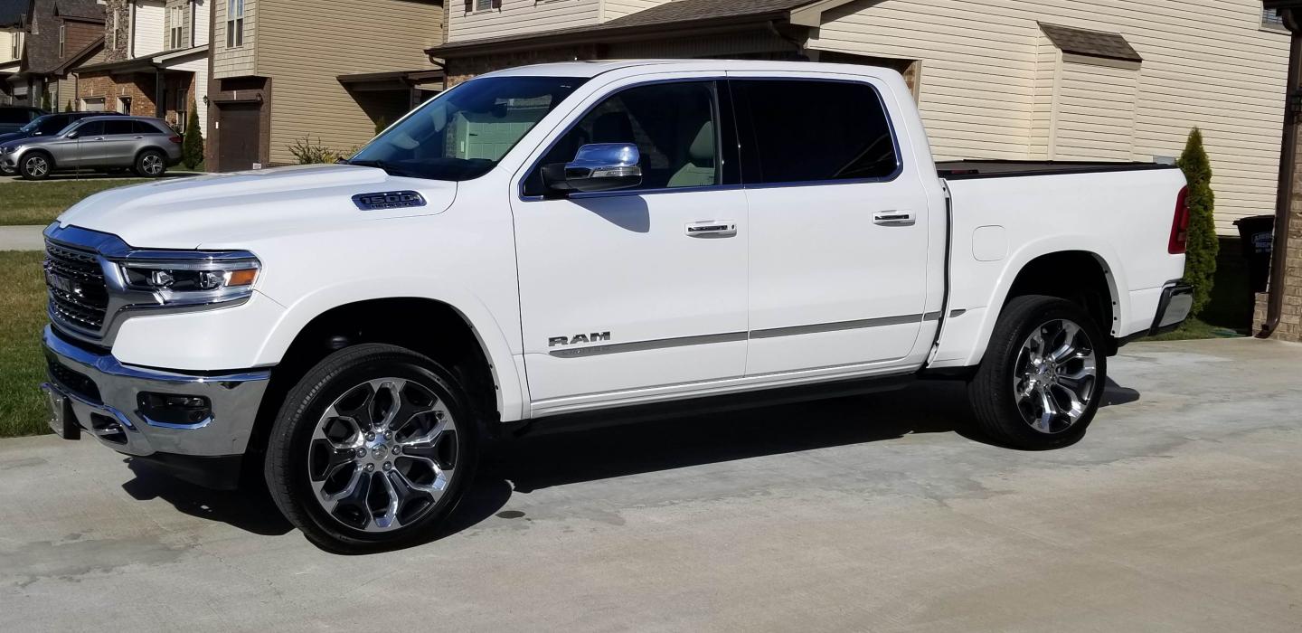 Dodge Ram 1500 2019 rental in Clarksville, TN by William R. Turo