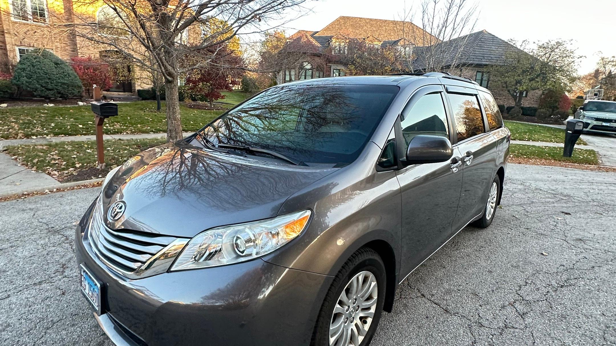 Toyota Sienna 2017 in Schaumburg, IL