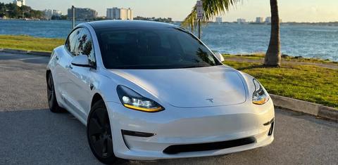 Tesla Model 3 2021