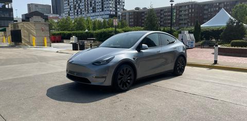 Tesla Model Y 2025