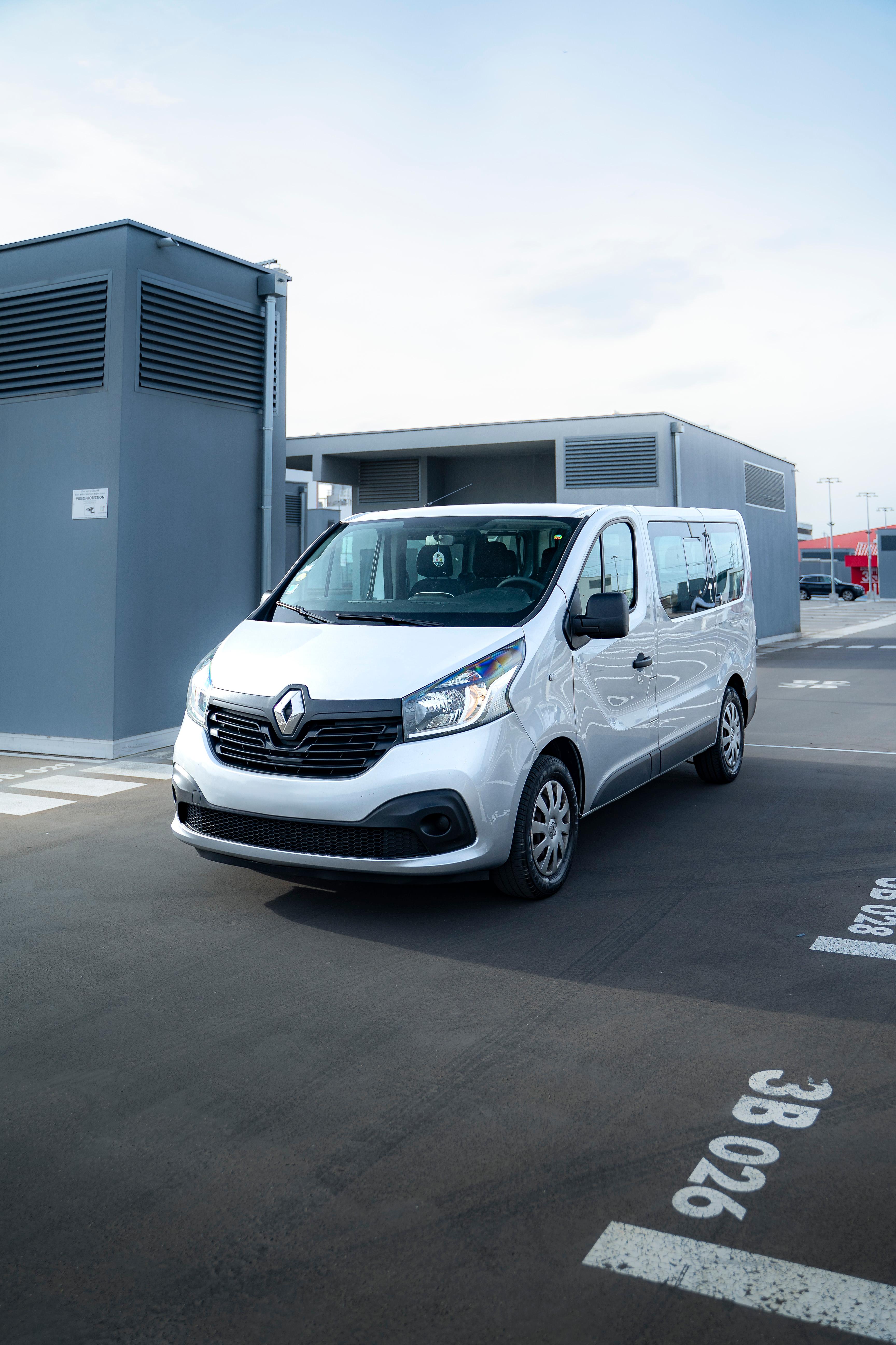 Renault TRAFIC III 2018 à Pontoise