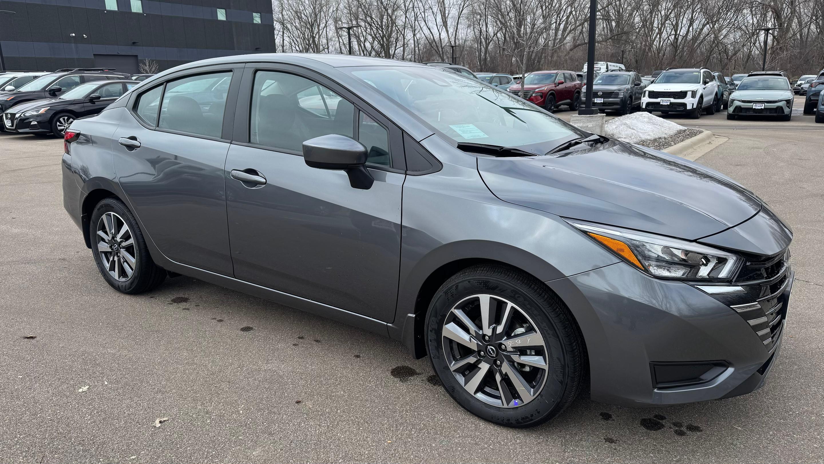 Nissan Versa 2025 in Brooklyn Park, MN