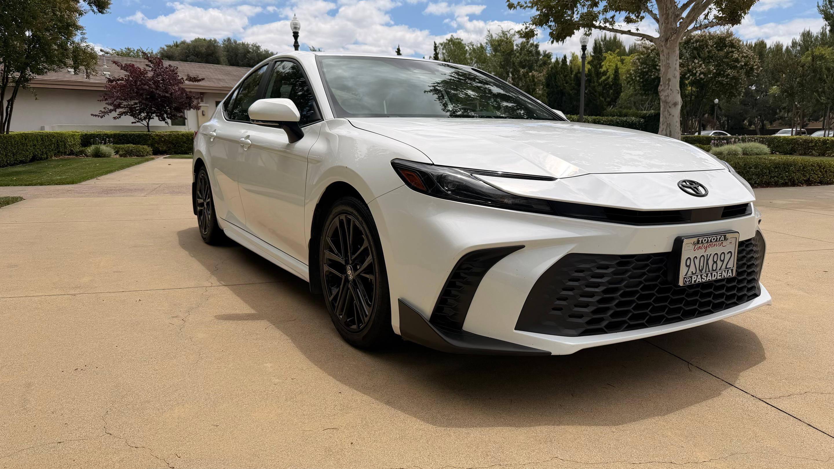 Toyota Camry Hybrid 2025 in Chino, CA
