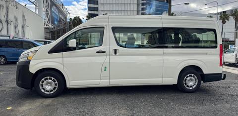 Toyota HIACE 2022